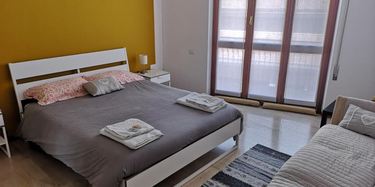 Welcome B&B Фолиньо Экстерьер фото